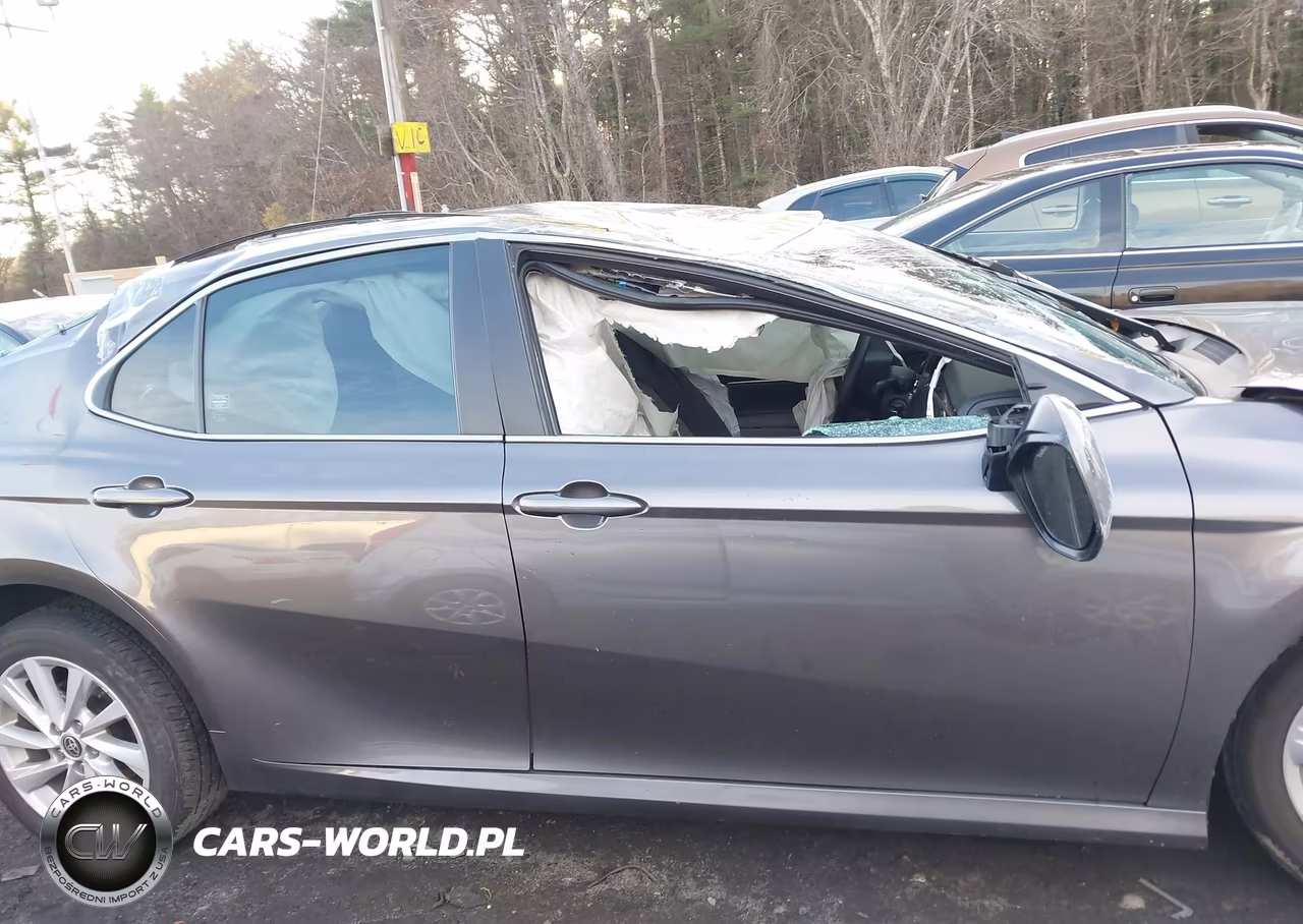 2024 Toyota Camry Le VIN:4T1C11AKXRU910269 - 13
