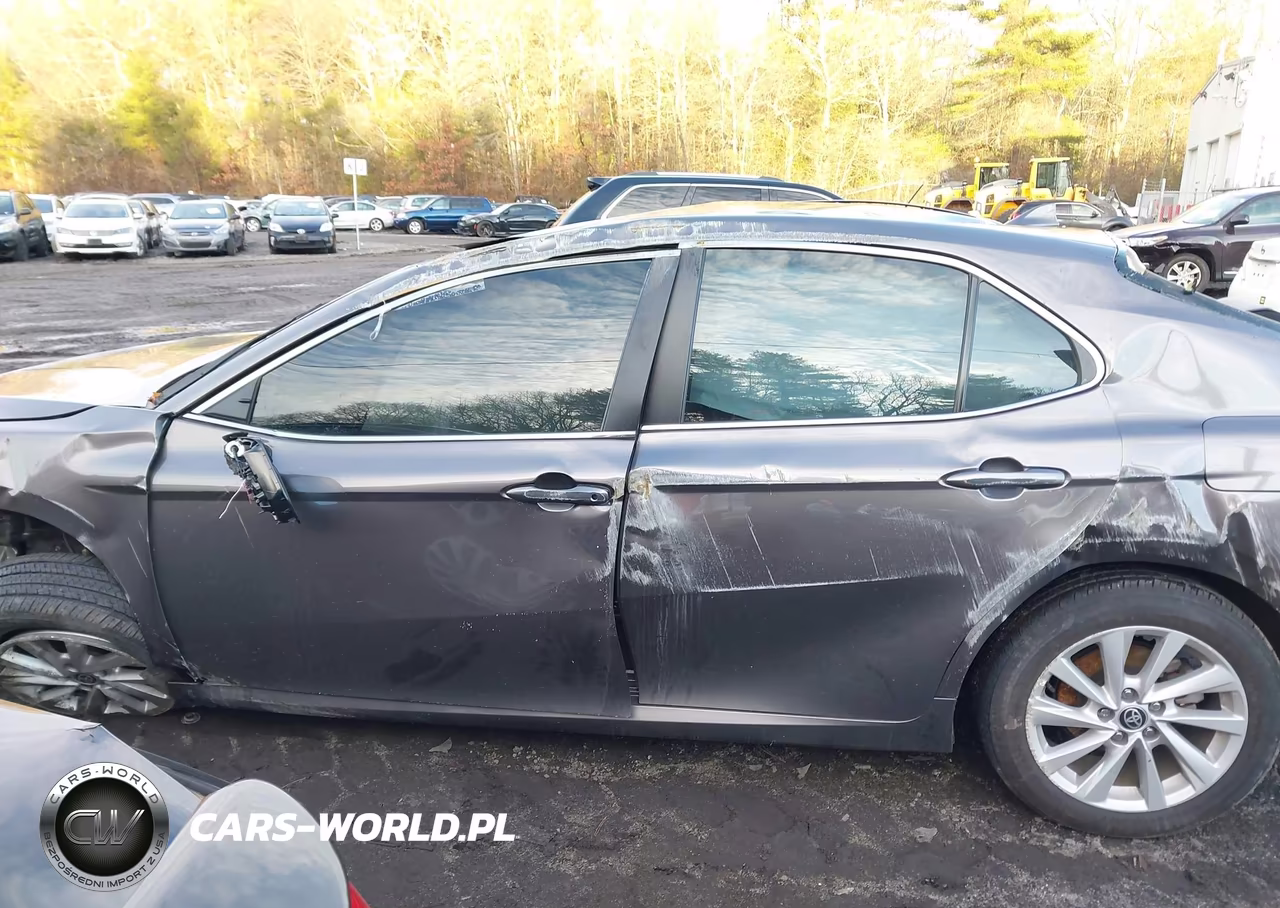 2024 Toyota Camry Le VIN:4T1C11AKXRU910269 - 14