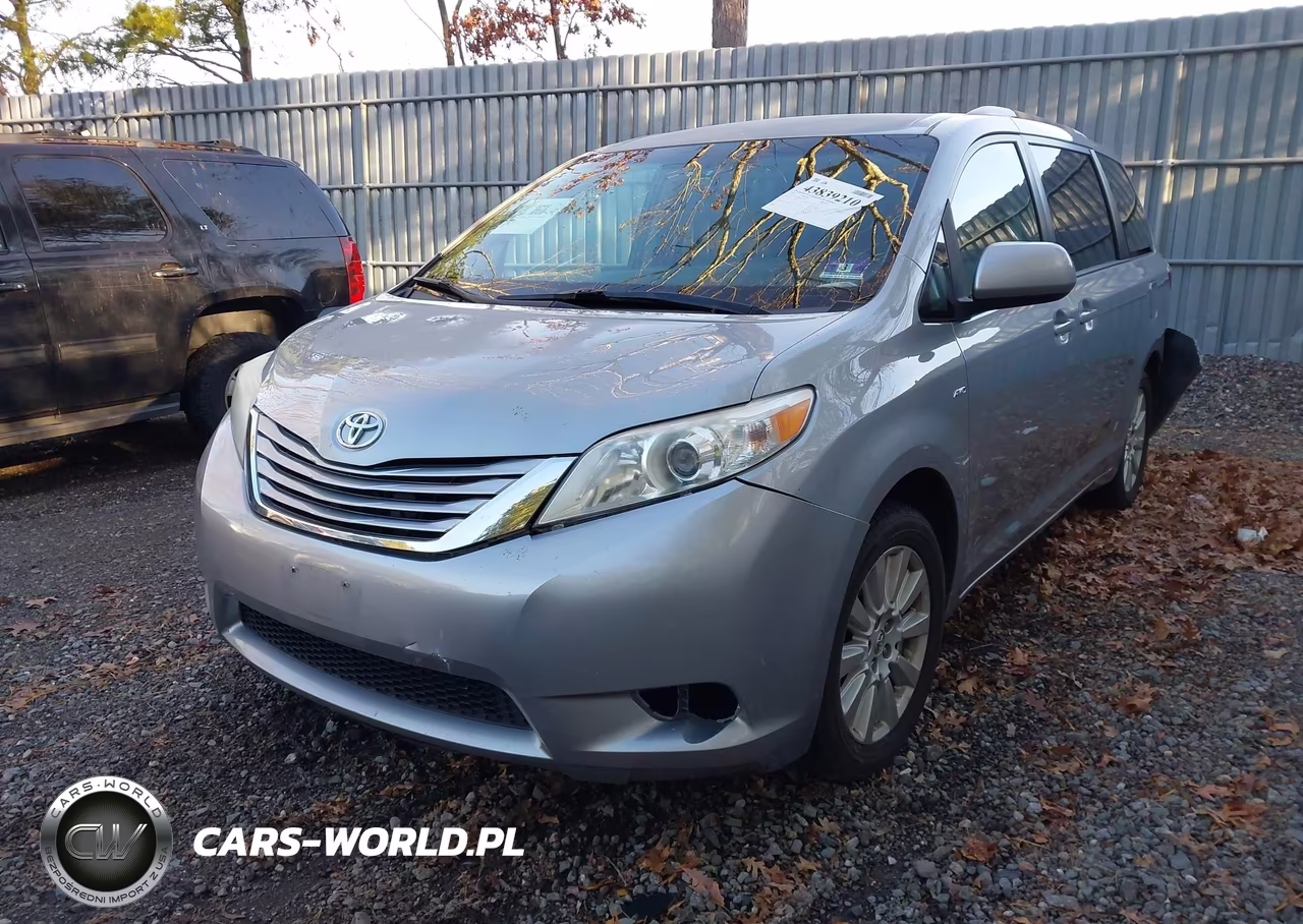2017 Toyota Sienna Le 7 Passenger VIN:5TDJZ3DC8HS167277 - 2