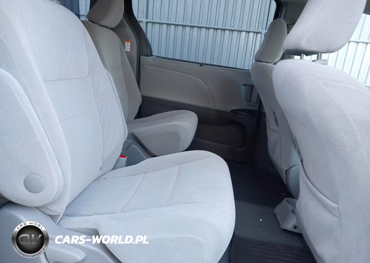 2017 Toyota Sienna Le 7 Passenger VIN:5TDJZ3DC8HS167277 - 8