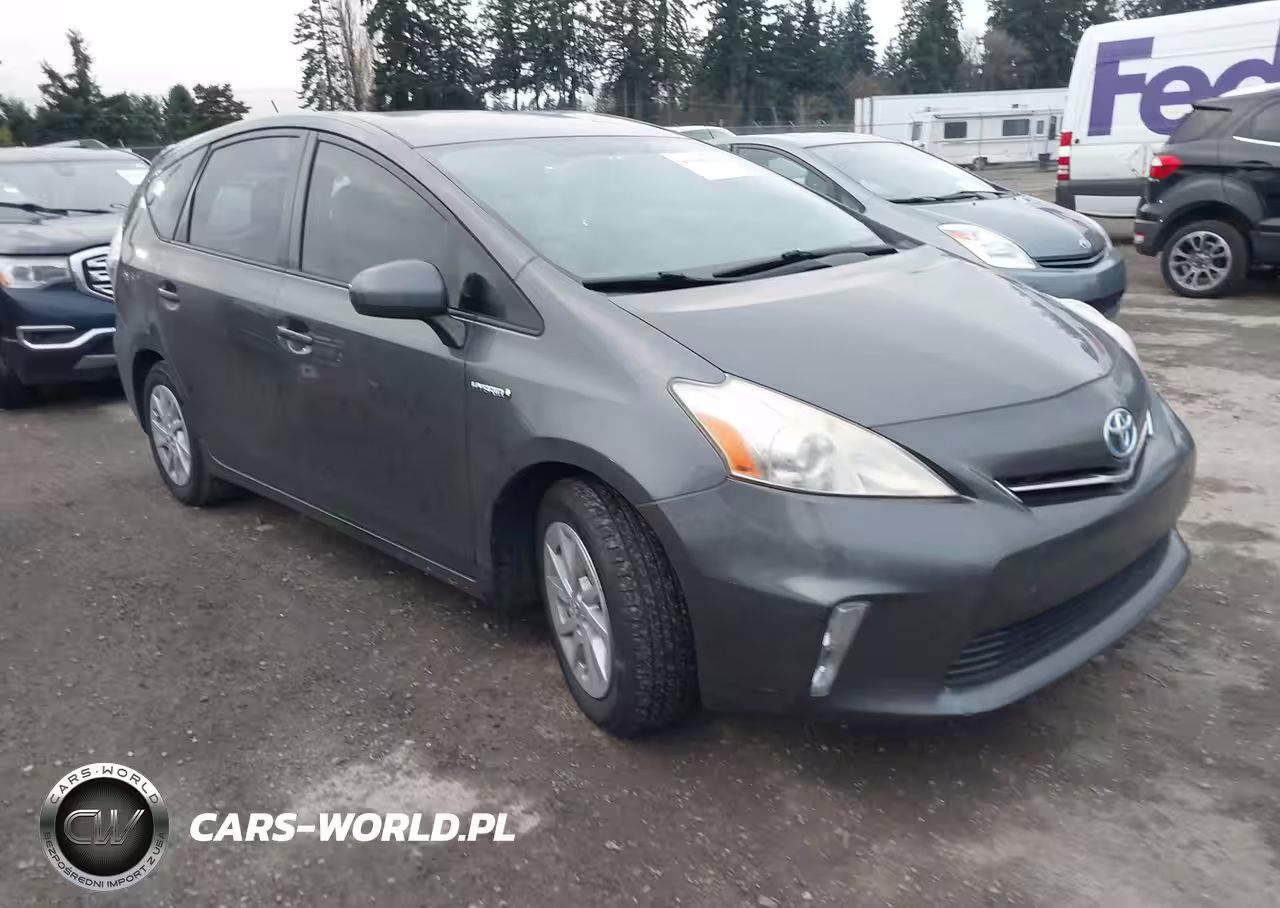 2013 Toyota Prius V Two