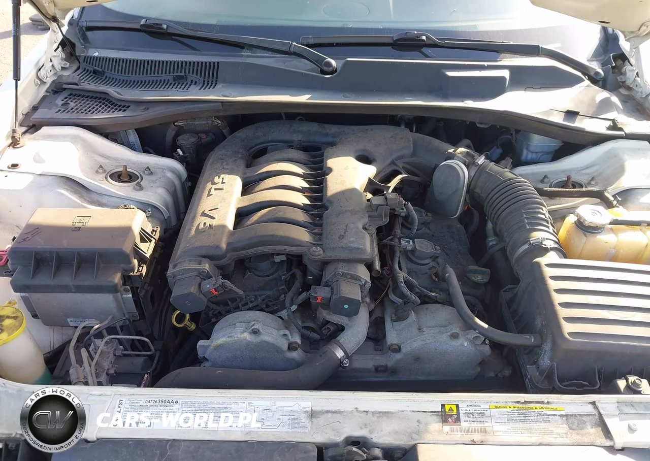 2007 Chrysler 300 Touring VIN:2C3KA53G27H629183 - 10