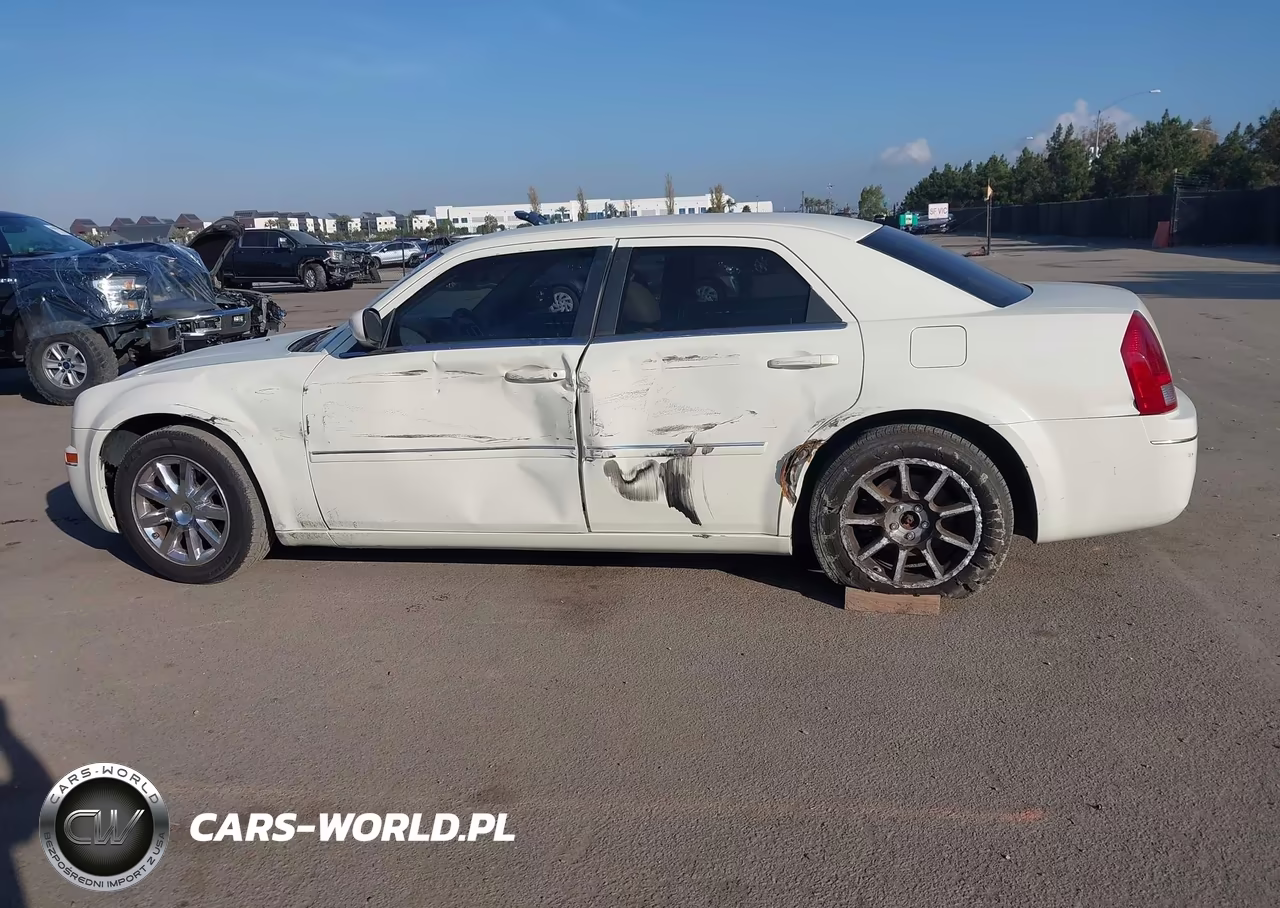 2007 Chrysler 300 Touring VIN:2C3KA53G27H629183 - 6