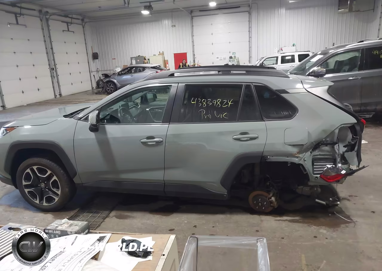2021 Toyota Rav4 Adventure VIN:2T3J1RFV3MW172405 - 14