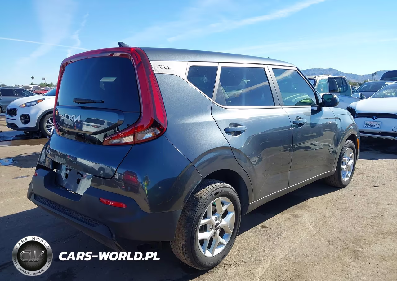 2022 Kia Soul S VIN:KNDJ23AU8N7817801 - 4