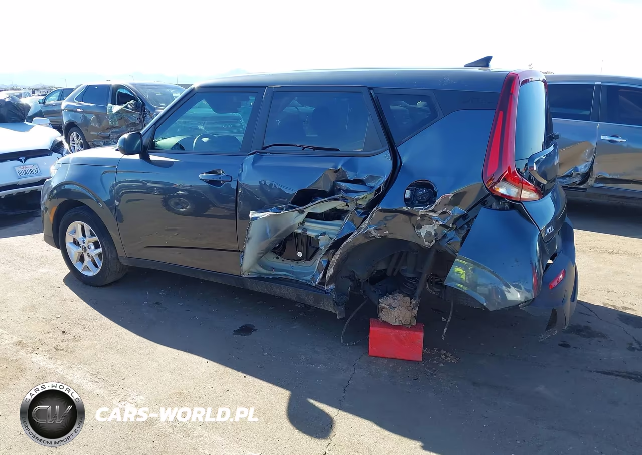 2022 Kia Soul S VIN:KNDJ23AU8N7817801 - 6