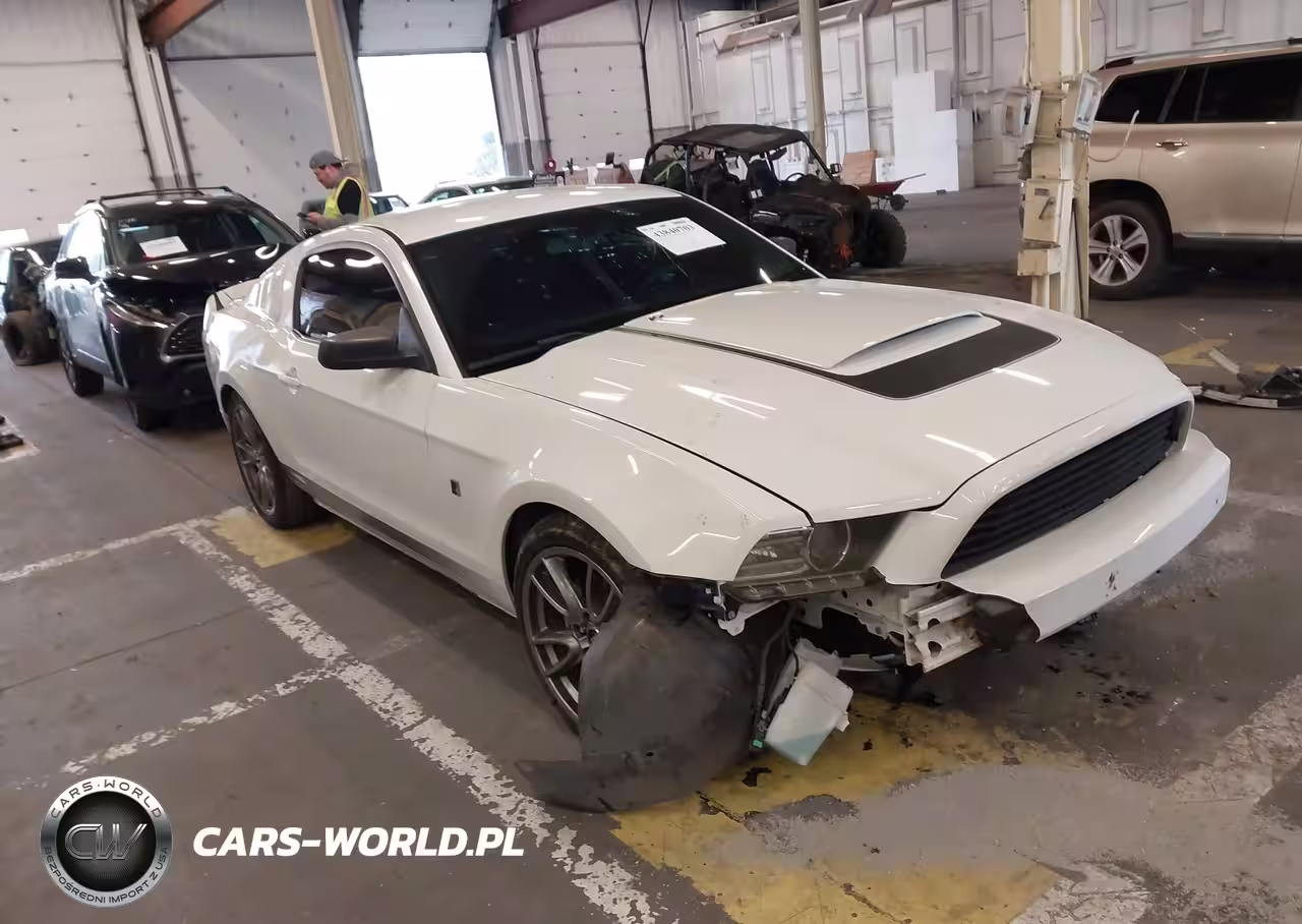 2014 Ford Mustang V6