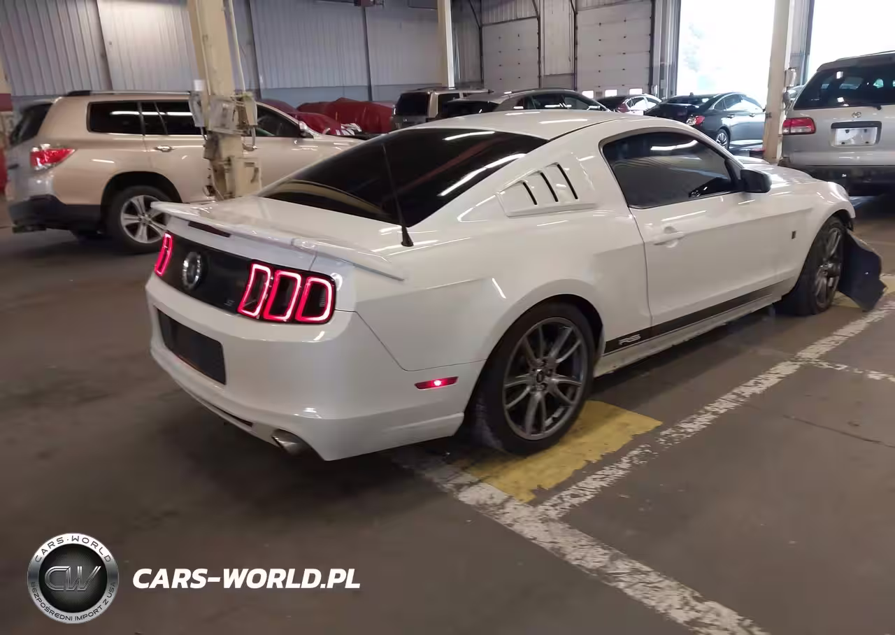 2014 Ford Mustang V6 VIN:1ZVBP8AM5E5248434 - 4