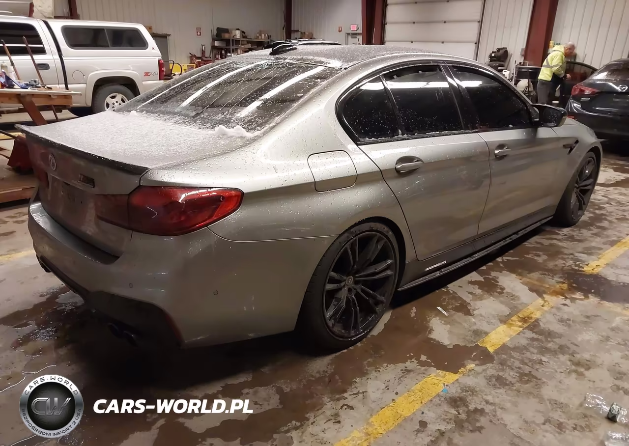 2020 BMW M5 Competition VIN:WBSJF0C0XLCD52435 - 4
