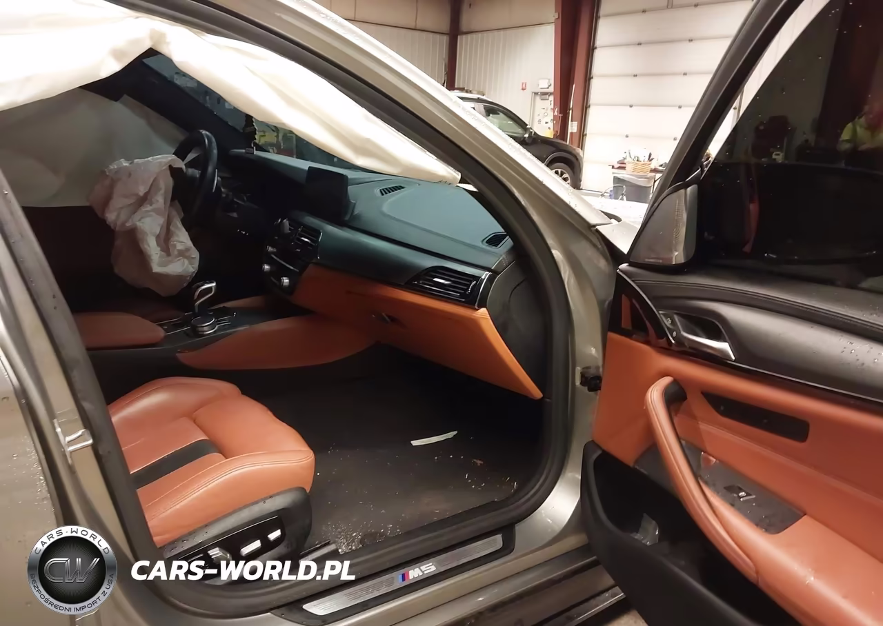 2020 BMW M5 Competition VIN:WBSJF0C0XLCD52435 - 5