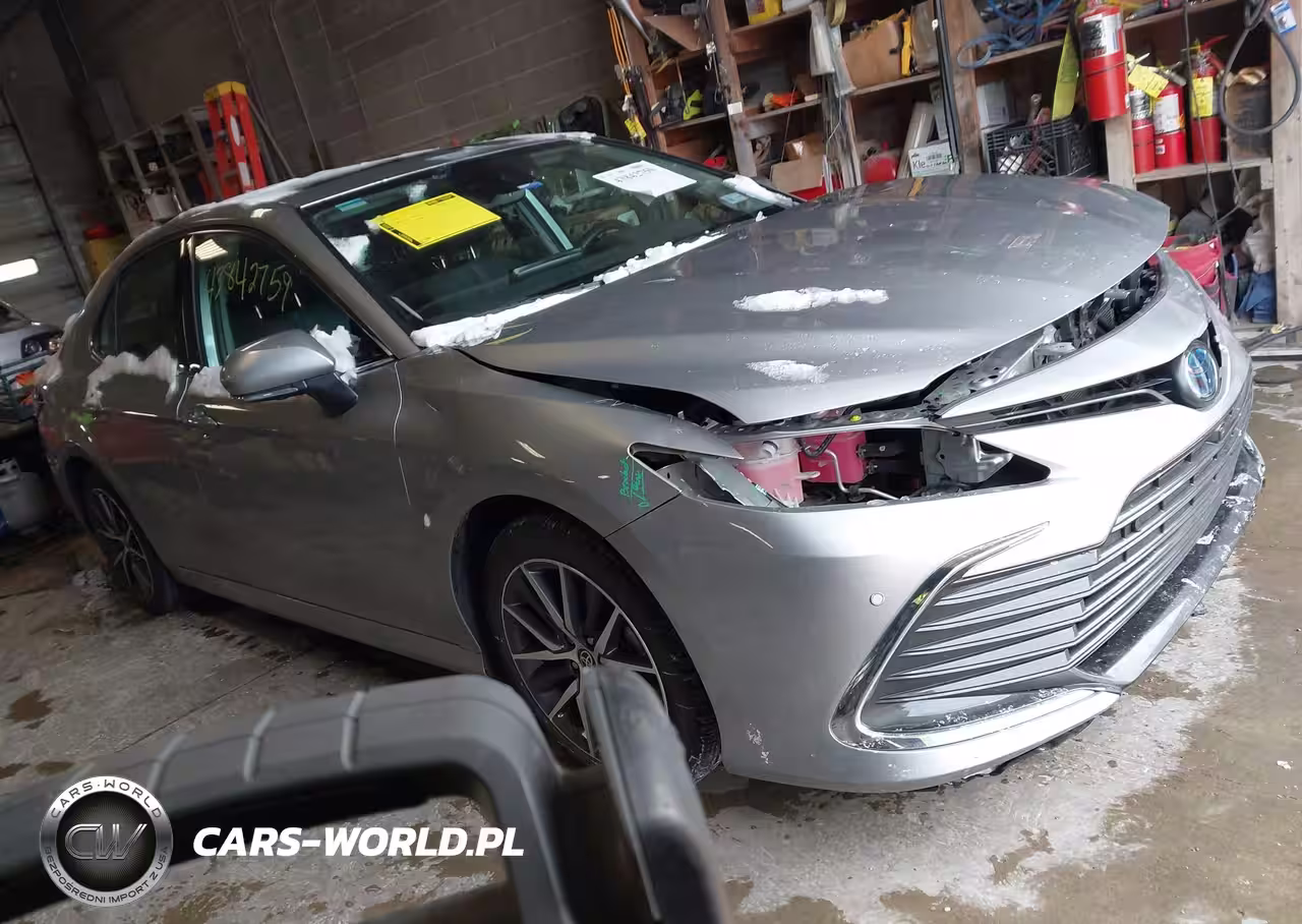 2022 Toyota Camry Xle Hybrid