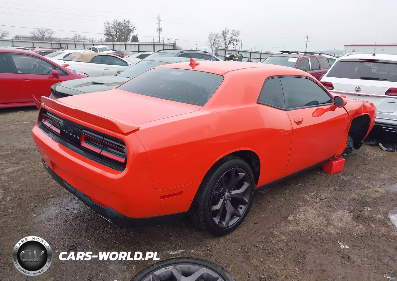 2019 Dodge Challenger Sxt VIN:2C3CDZAG0KH532112 - 4