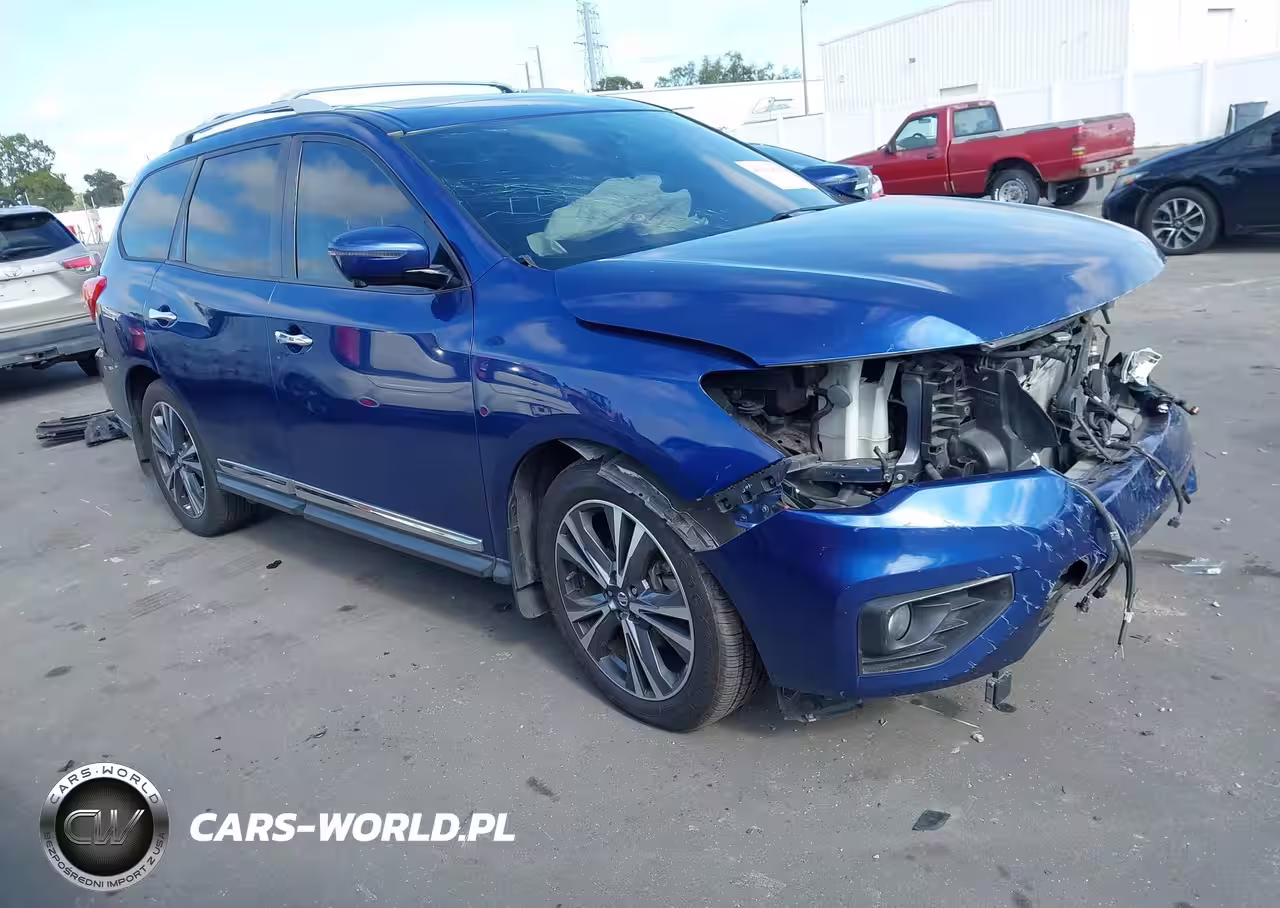 2017 Nissan Pathfinder Platinum