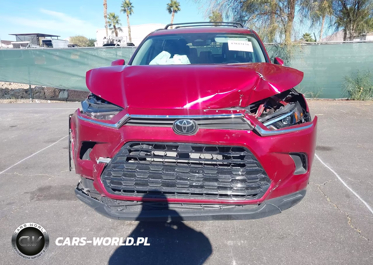 2025 Toyota Grand Highlander Xle VIN:5TDAAAB58SS082155 - 6