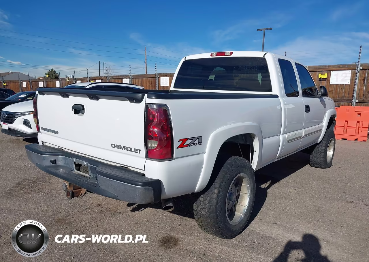 2005 Chevrolet Silverado 1500 Z71 VIN:1GCEK19B65E121703 - 4