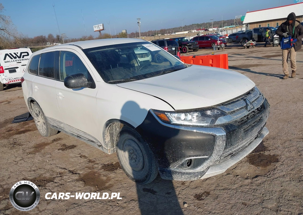 2018 Mitsubishi Outlander Es