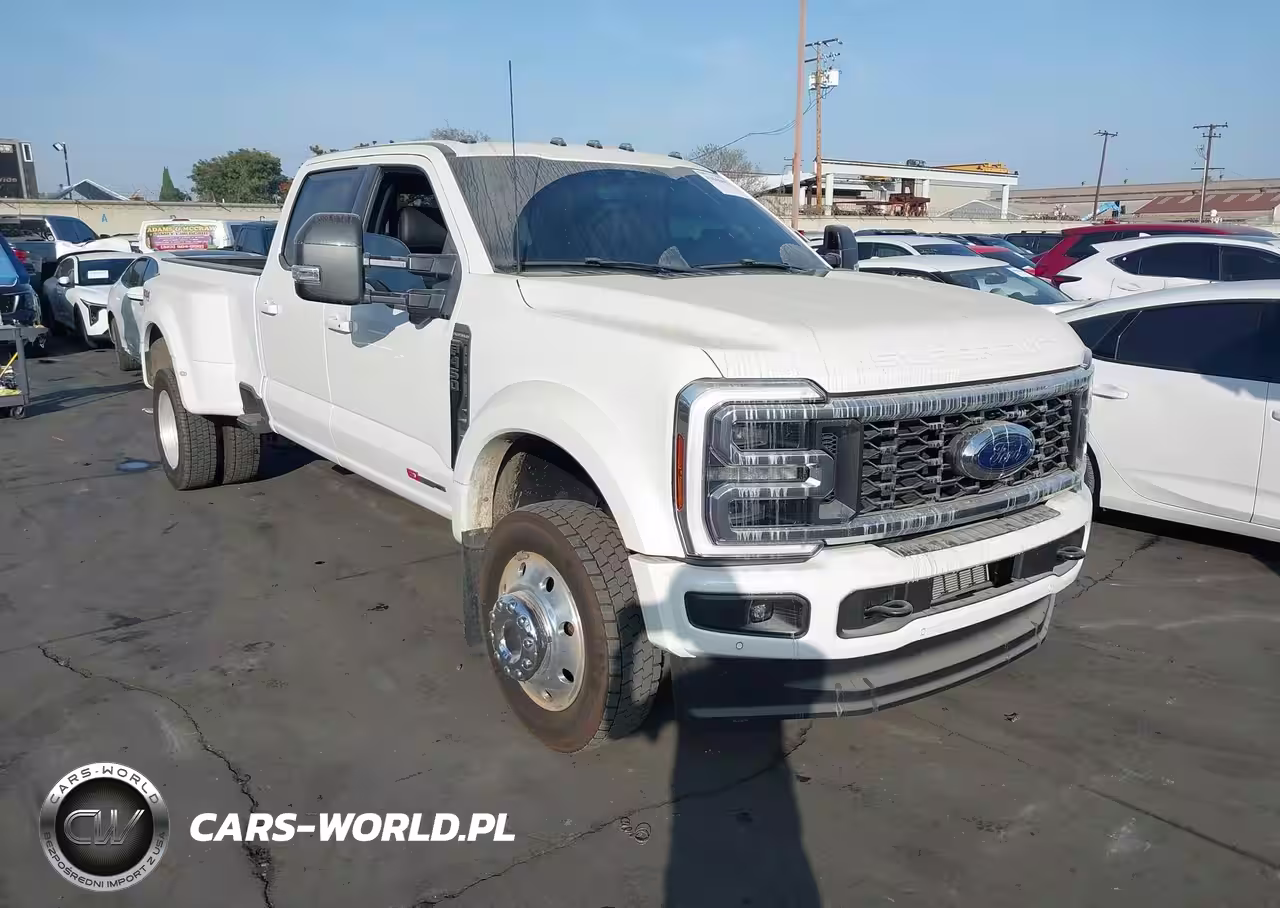 2025 Ford F-450 Platinum