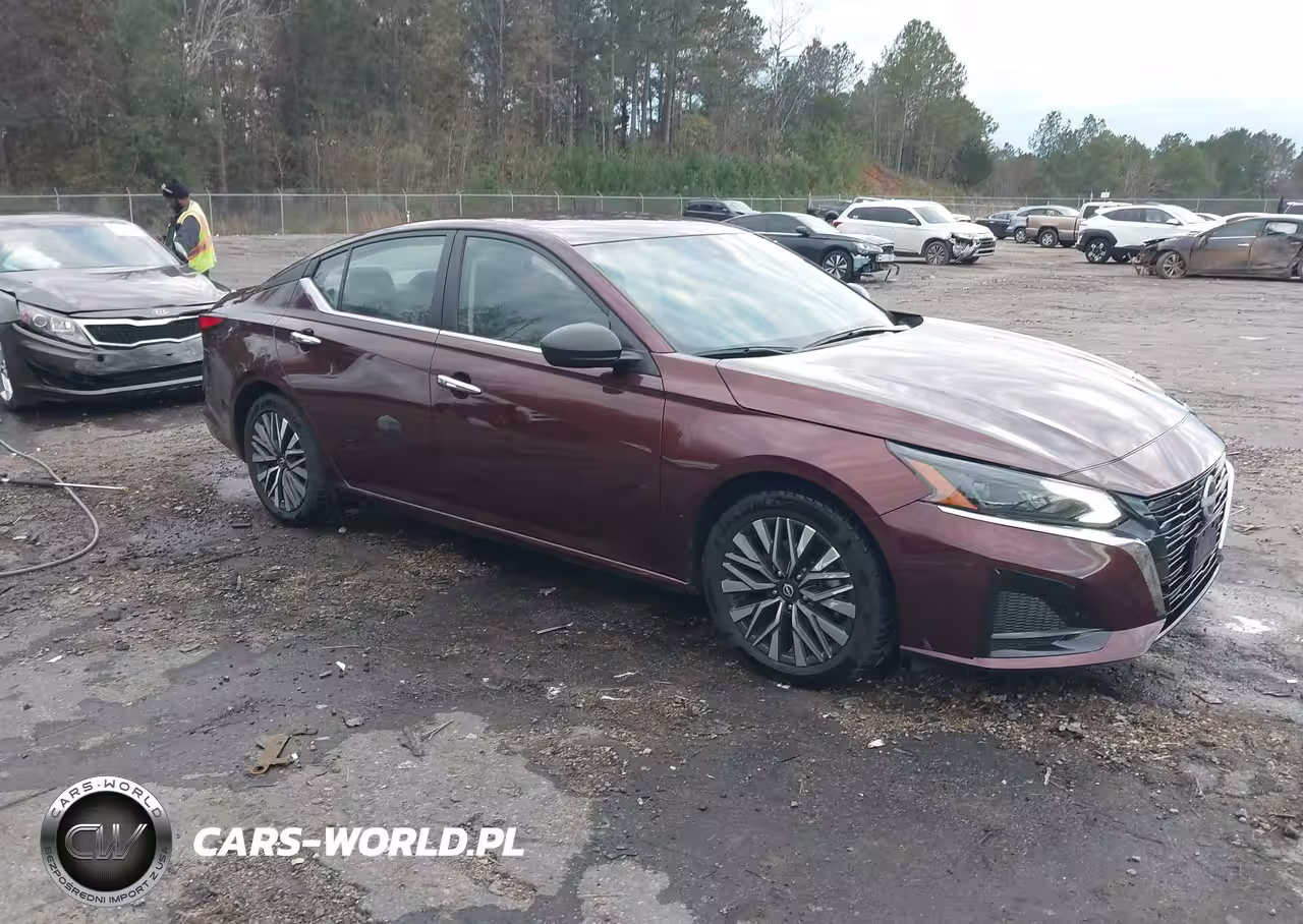 2024 Nissan Altima Sv Fwd