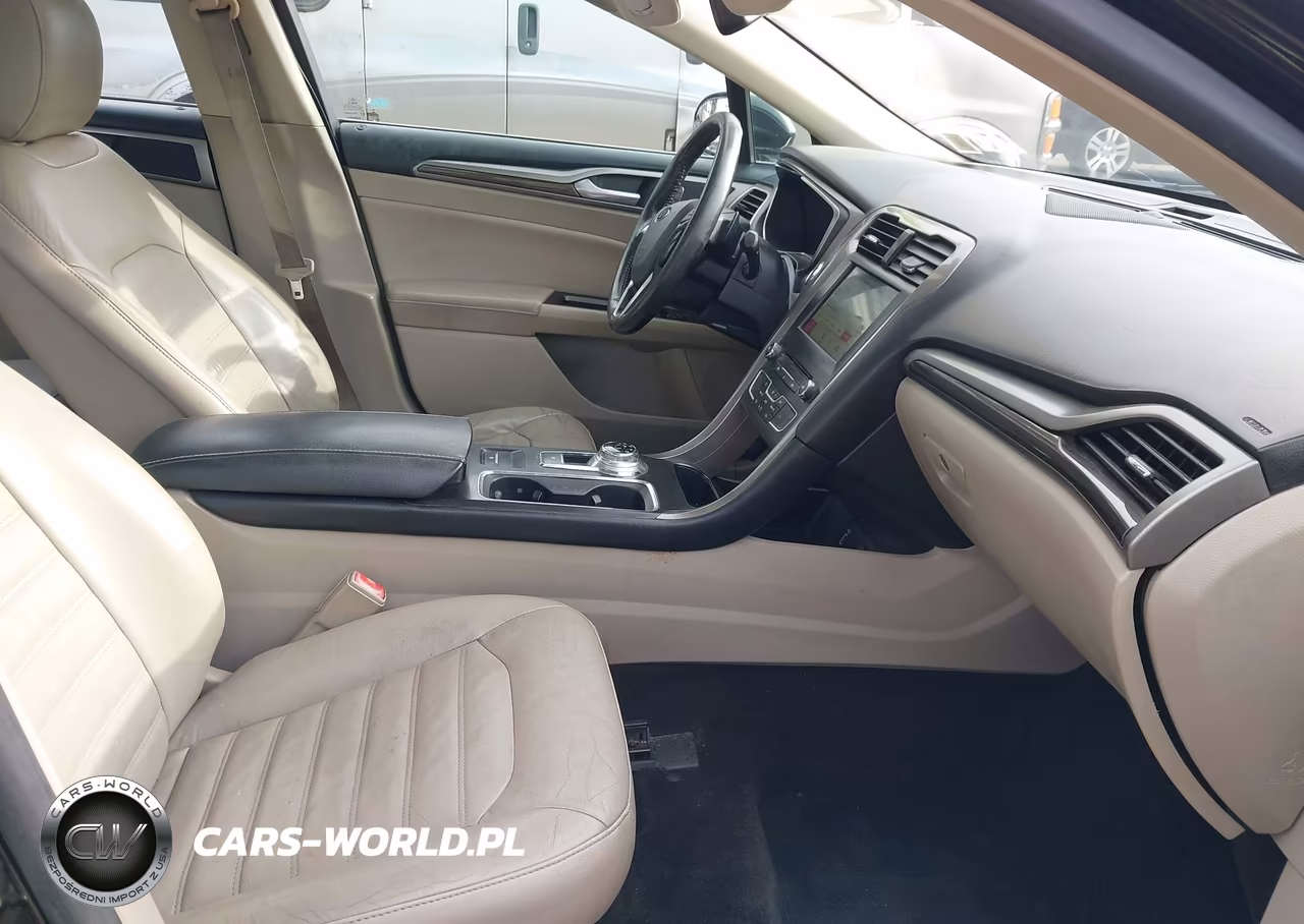 2017 Ford Fusion Se VIN:3FA6P0HD8HR390828 - 5