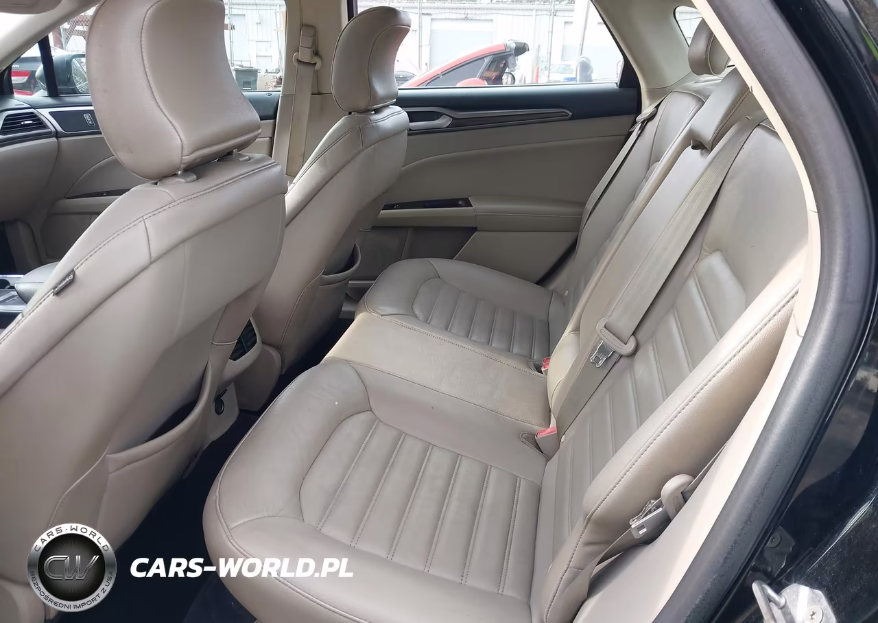 2017 Ford Fusion Se VIN:3FA6P0HD8HR390828 - 8