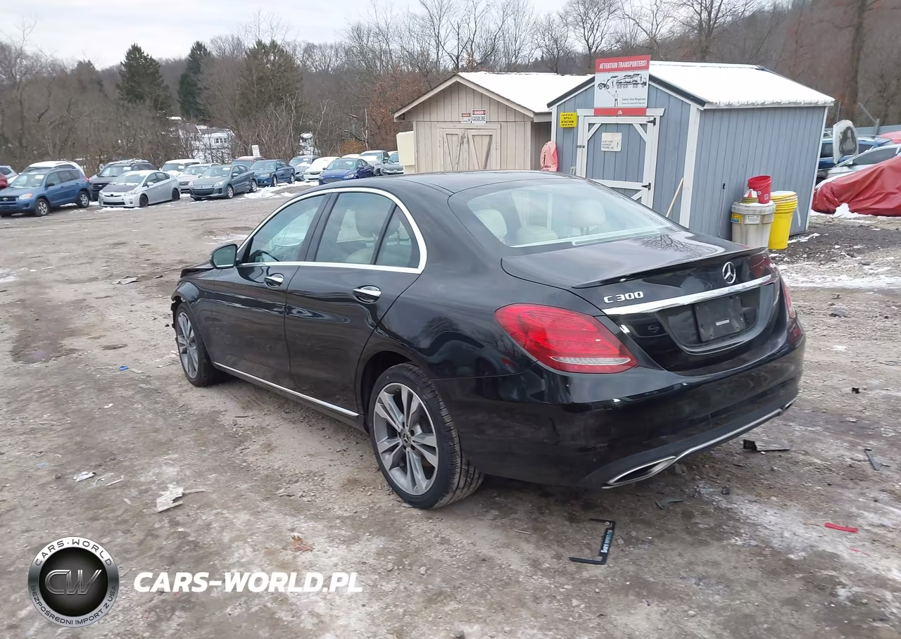 2018 Mercedes-Benz C 300 4Matic VIN:55SWF4KB6JU251900 - 3