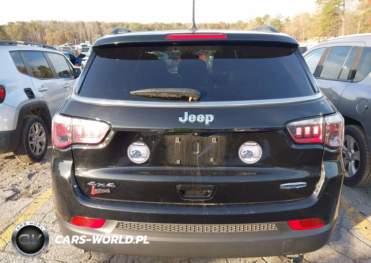 2025 Jeep Compass Latitude 4X4 VIN:3C4NJDBN9ST588392 - 15