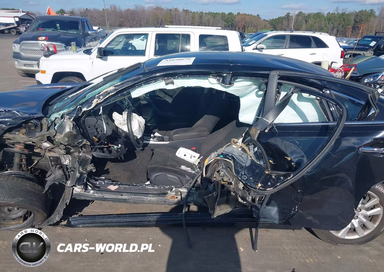 2015 Nissan Altima 2.5 VIN:1N4AL3APXFC120068 - 6