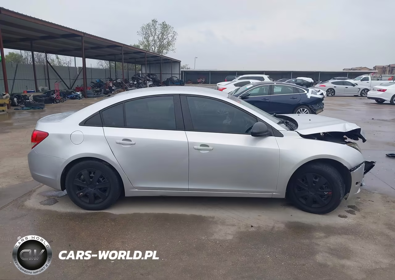 2013 Chevrolet Cruze Ls Auto VIN:1G1PA5SH8D7165179 - 12
