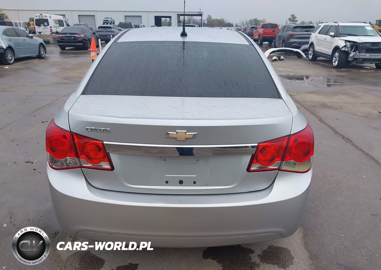 2013 Chevrolet Cruze Ls Auto VIN:1G1PA5SH8D7165179 - 15