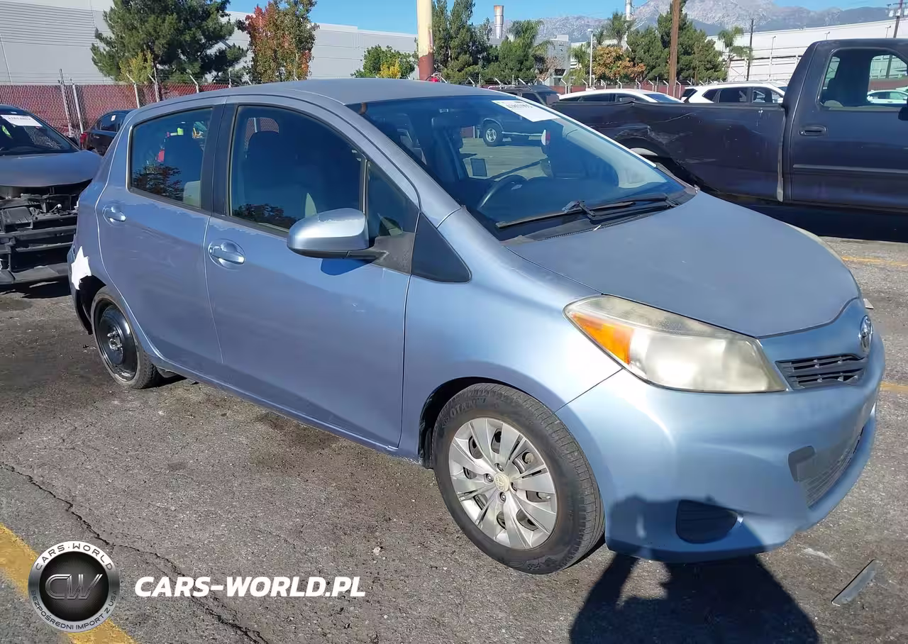 2012 Toyota Yaris Le