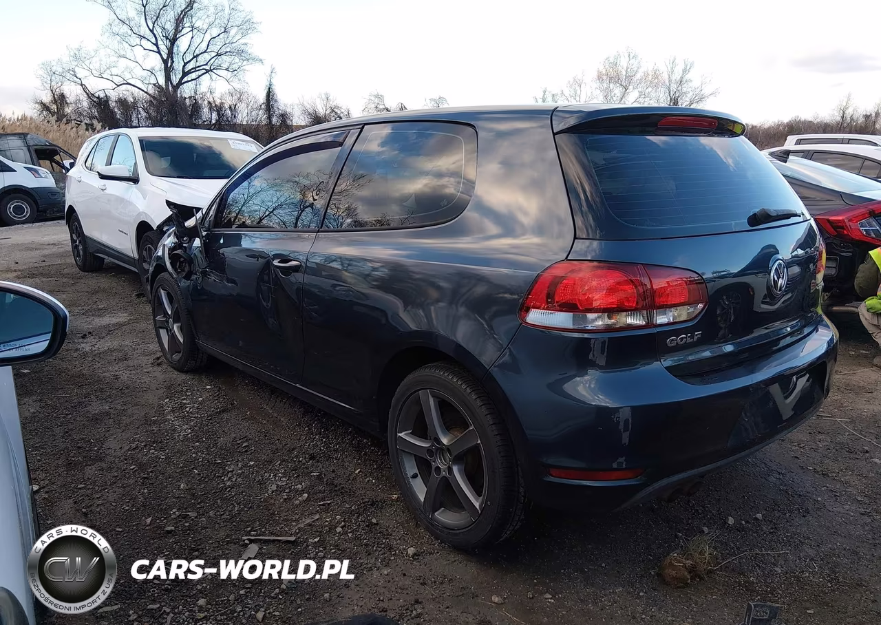 2010 Volkswagen Golf 2-Door VIN:WVWBB7AJ3AW277887 - 3