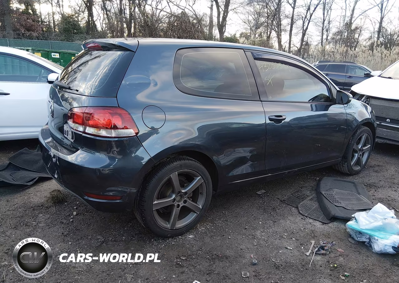 2010 Volkswagen Golf 2-Door VIN:WVWBB7AJ3AW277887 - 4