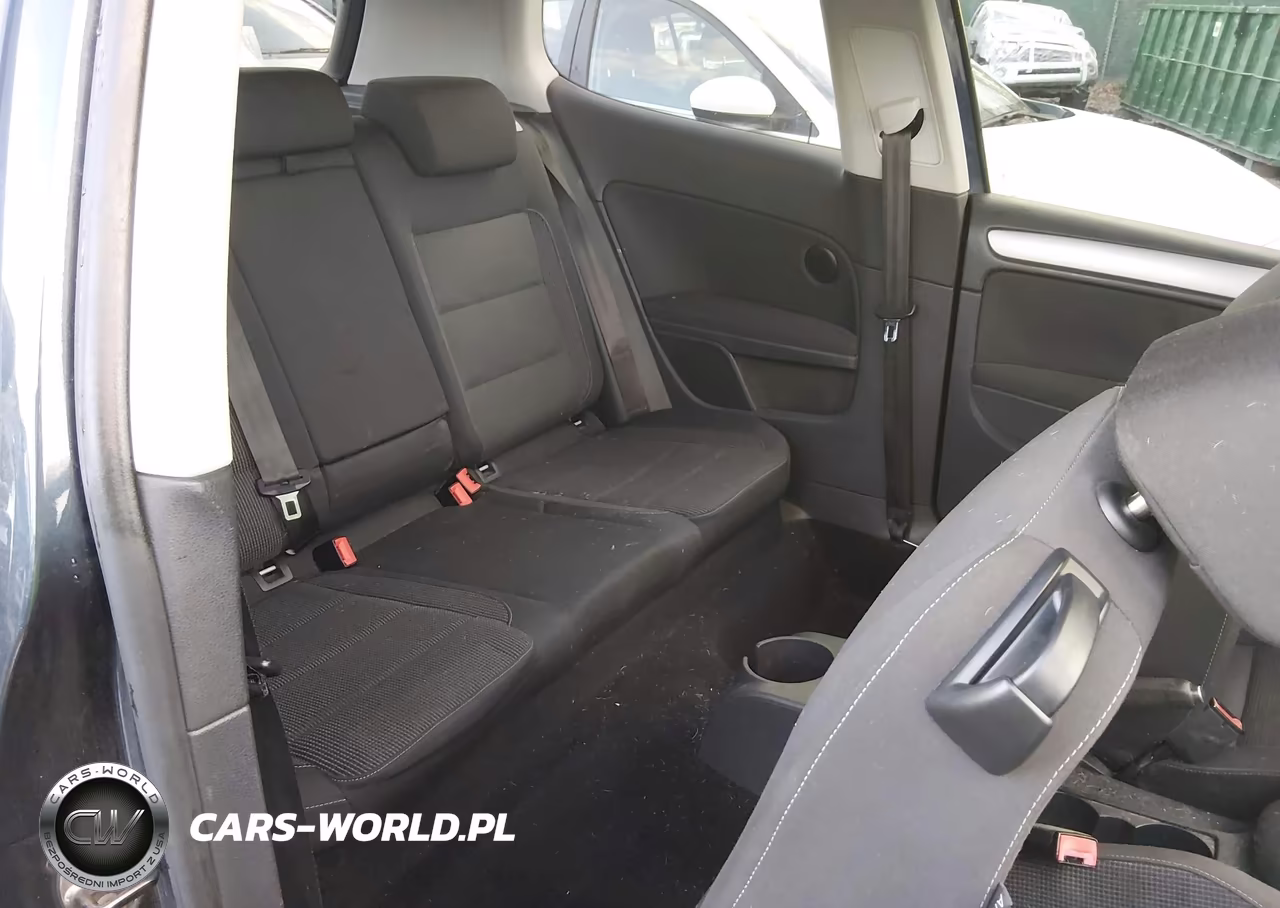 2010 Volkswagen Golf 2-Door VIN:WVWBB7AJ3AW277887 - 8
