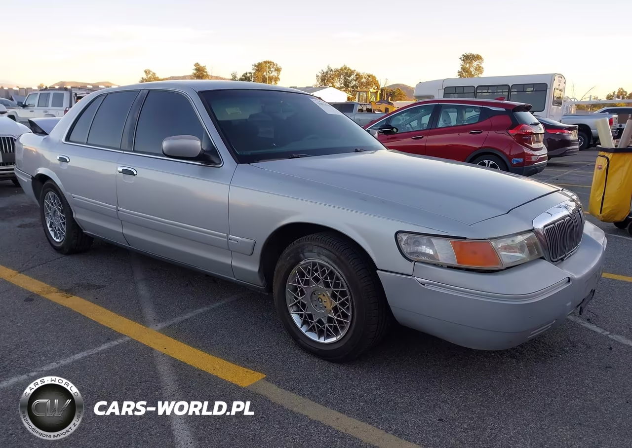 2000 Mercury Grand Marquis Gs