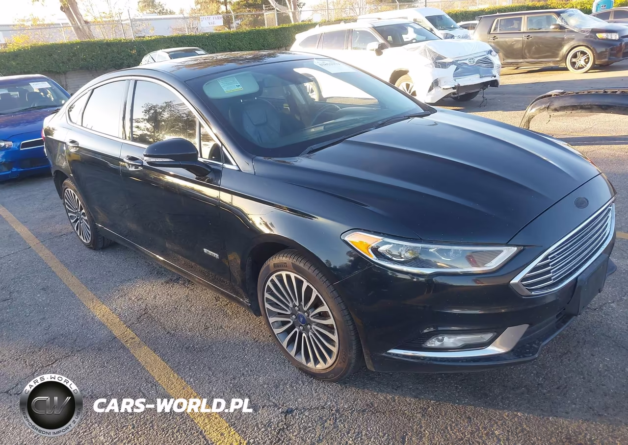 2018 Ford Fusion Energi Titanium – zdjęcie 1 z 17