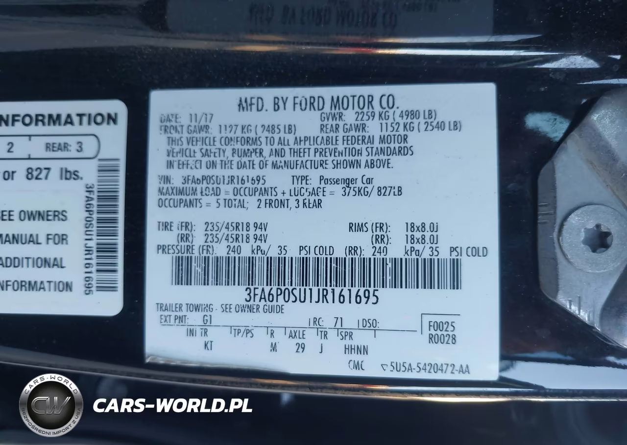 2018 Ford Fusion Energi Titanium VIN:3FA6P0SU1JR161695 - 9