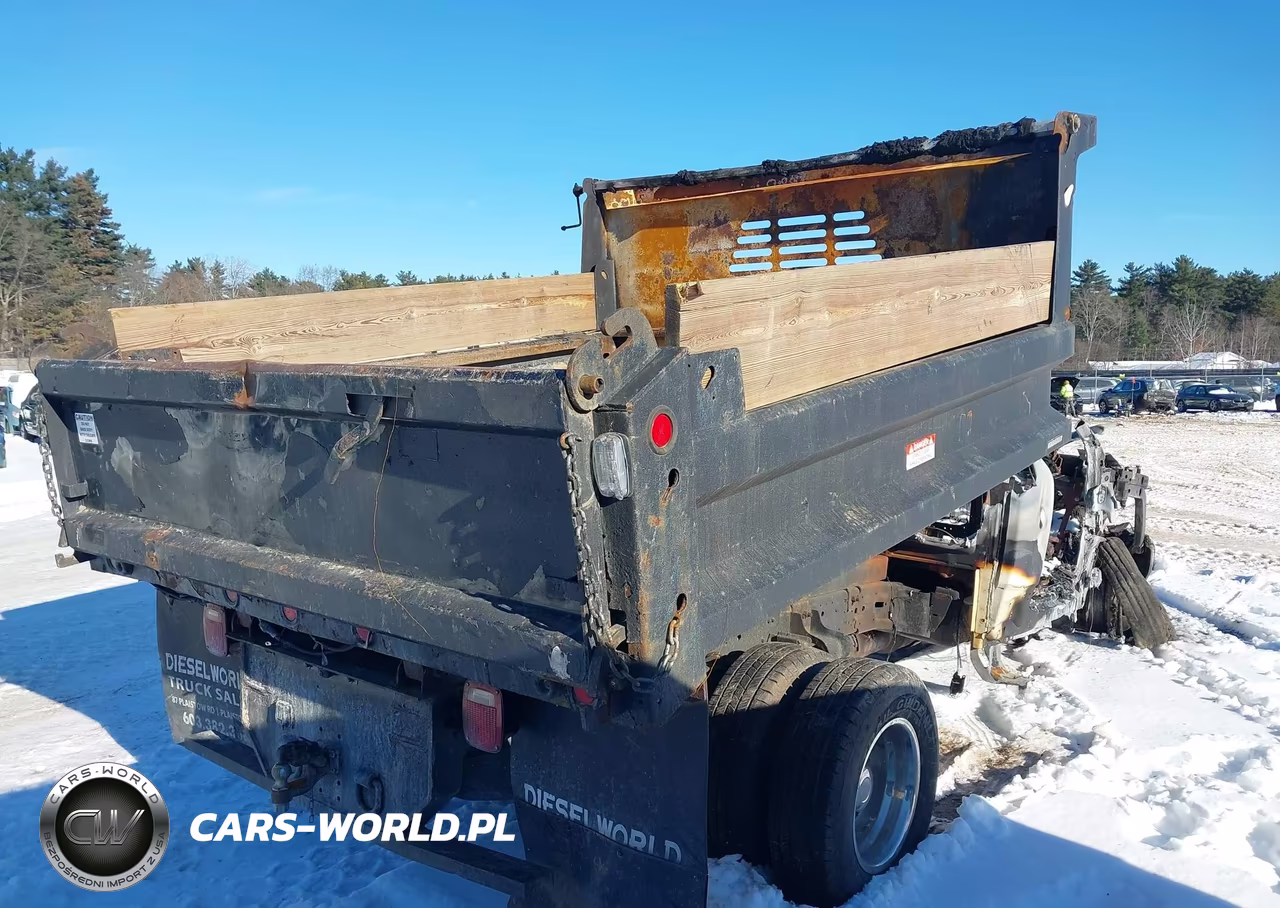 2019 Ford F-350 Chassis Xl VIN:1FDRF3HT4KDA02895 - 3