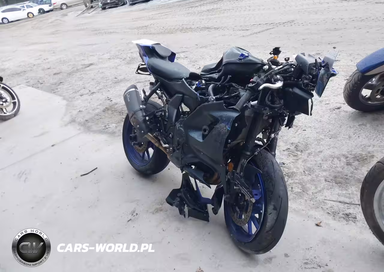 2023 Yamaha Yzfr7