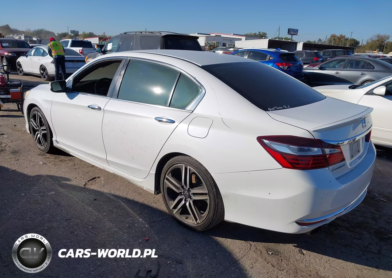2017 Honda Accord Sport VIN:1HGCR2F51HA152703 - 3