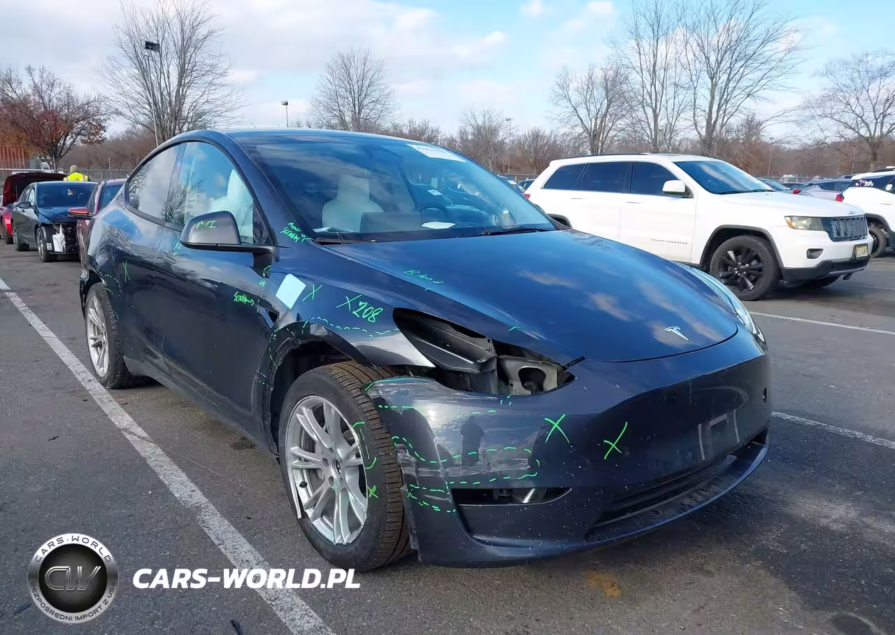2024 Tesla Model Y Long Range Dual Motor All-Wheel Drive