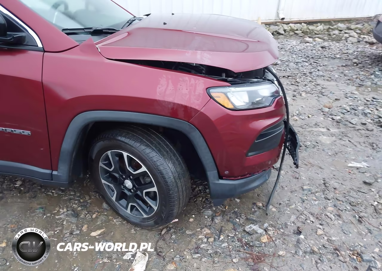 2022 Jeep Compass Latitude 4X4 VIN:3C4NJDBBXNT118592 - 19