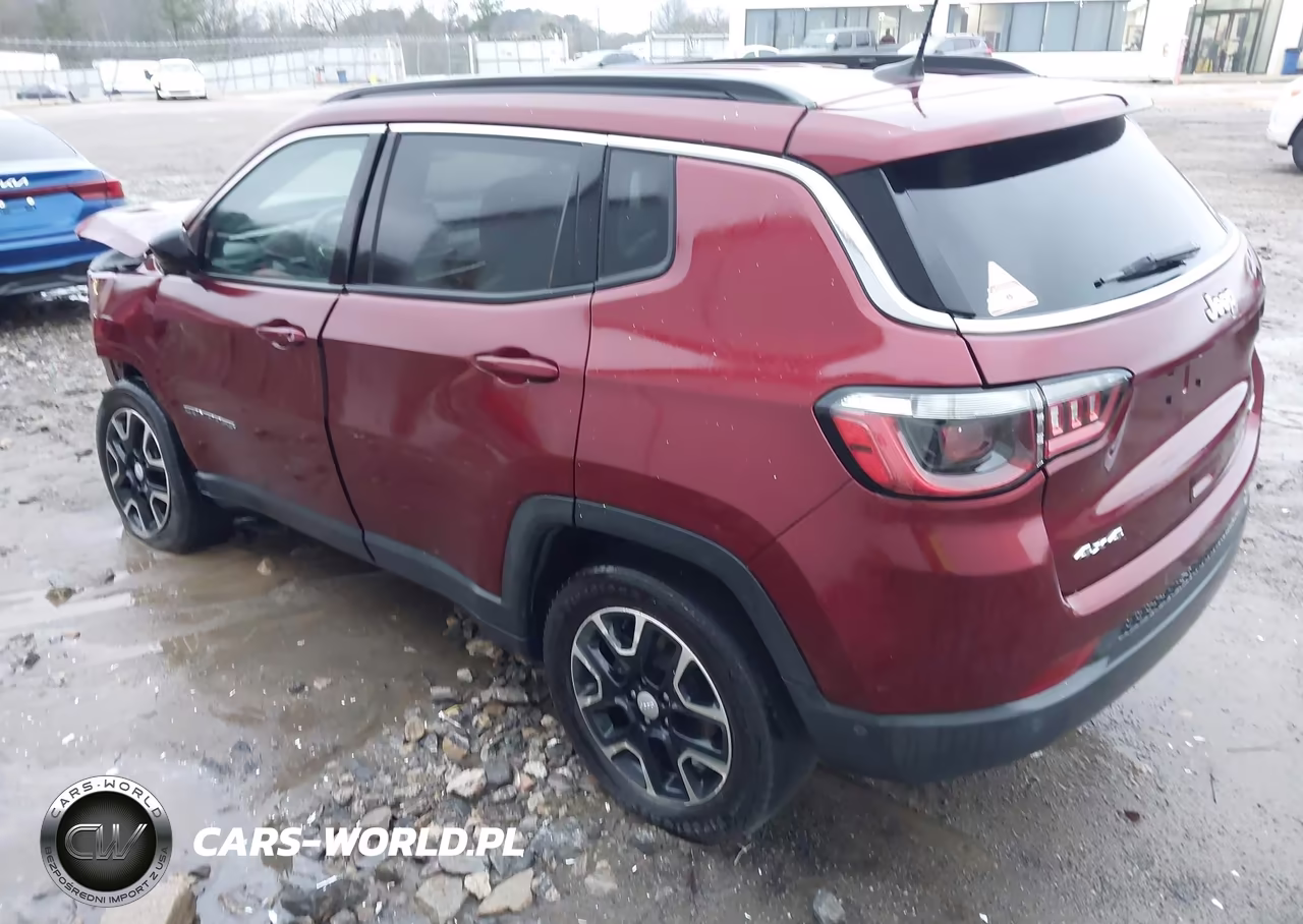 2022 Jeep Compass Latitude 4X4 VIN:3C4NJDBBXNT118592 - 3