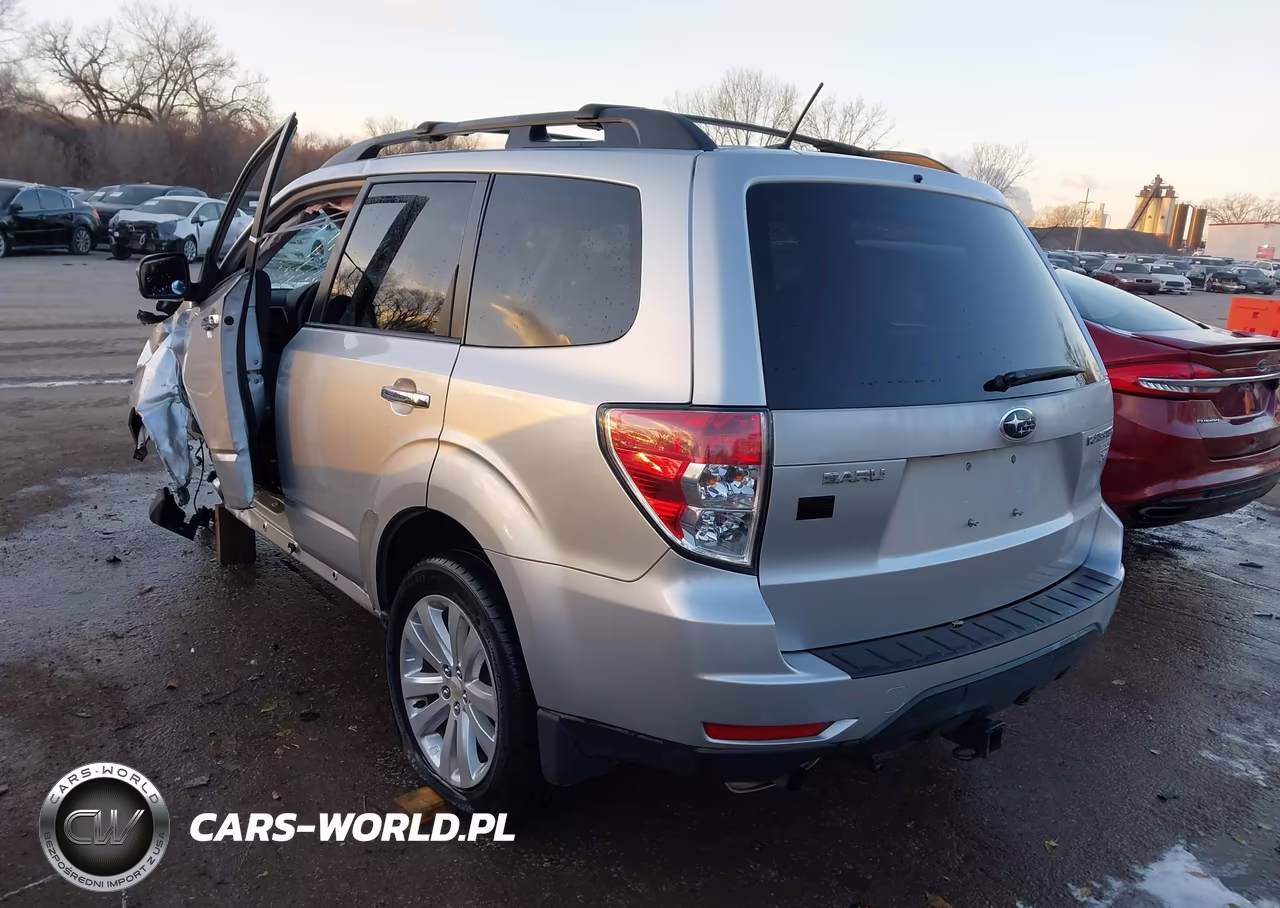 2011 Subaru Forester 2.5X Premium VIN:JF2SHADC4BH775144 - 3