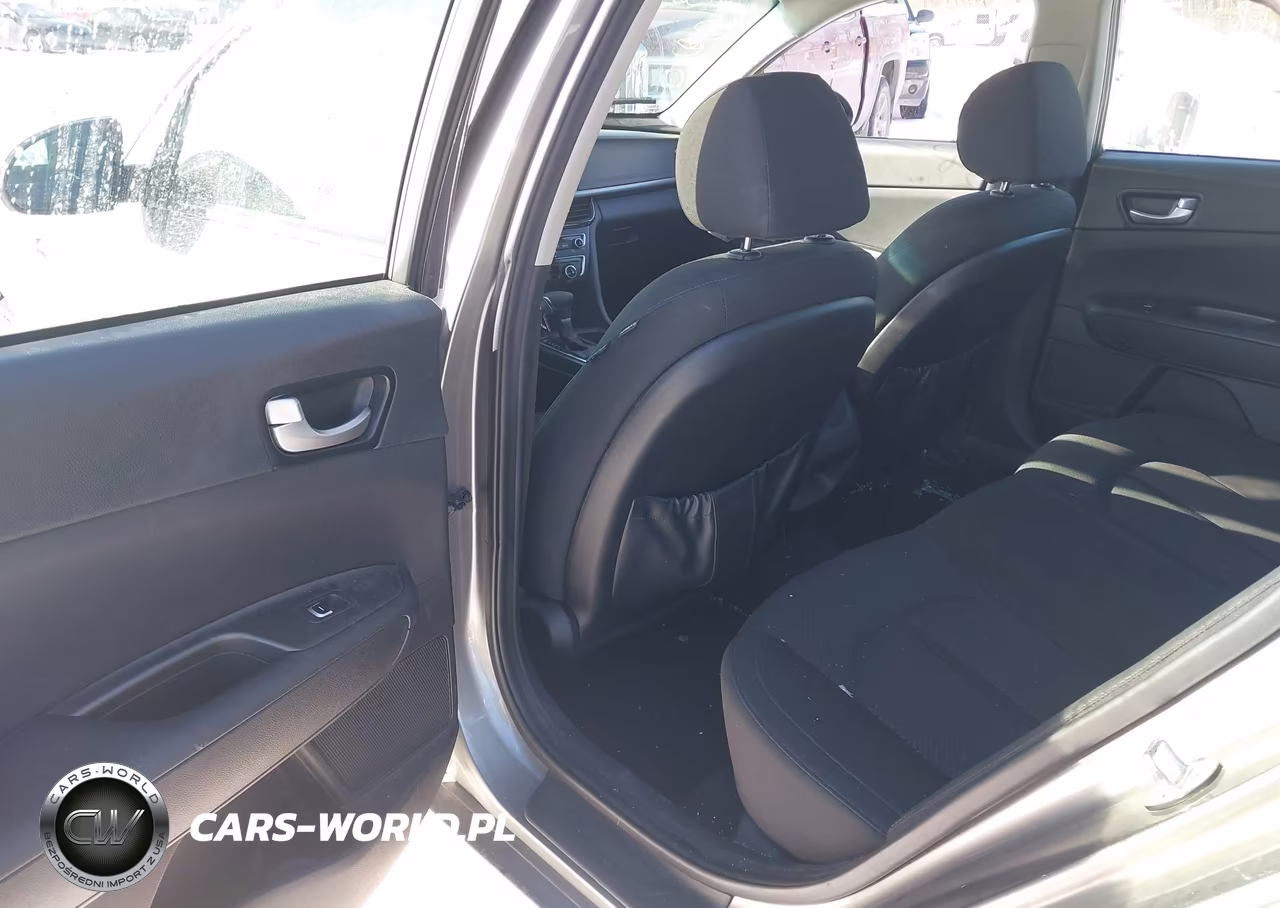 2018 Kia Optima Lx VIN:5XXGT4L39JG233720 - 8
