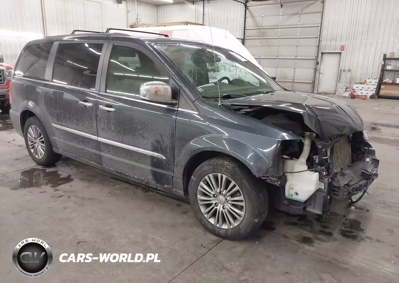 2014 Chrysler Town & Country Touring-L