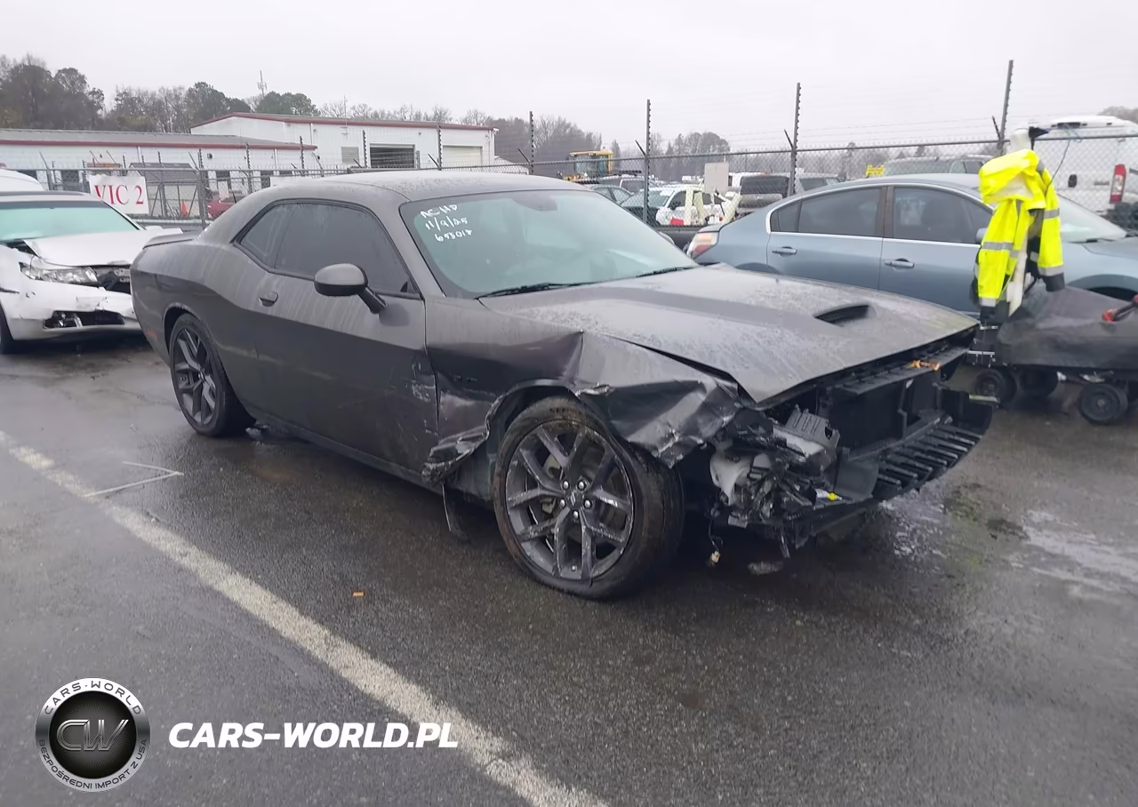 2023 Dodge Challenger R-T – zdjęcie 1 z 17