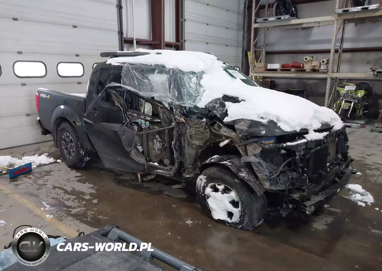 2014 Nissan Frontier Pro-4X-S-Sl-Sv