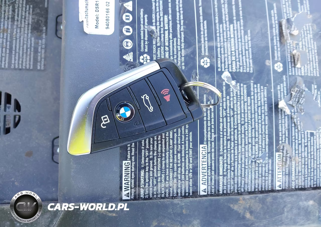 2018 BMW X2 xDrive28I VIN:WBXYJ5C32JEF78775 - 11