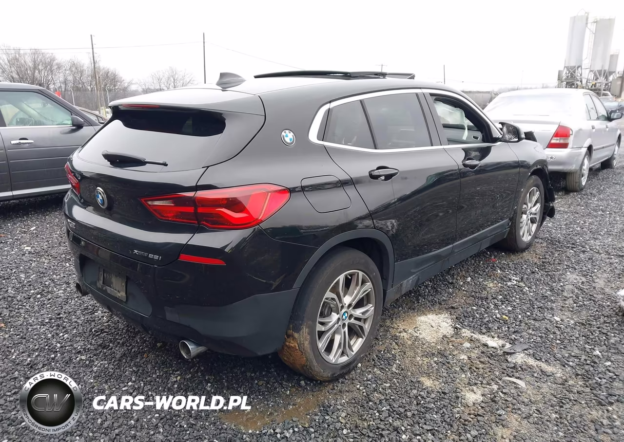 2018 BMW X2 xDrive28I VIN:WBXYJ5C32JEF78775 - 4