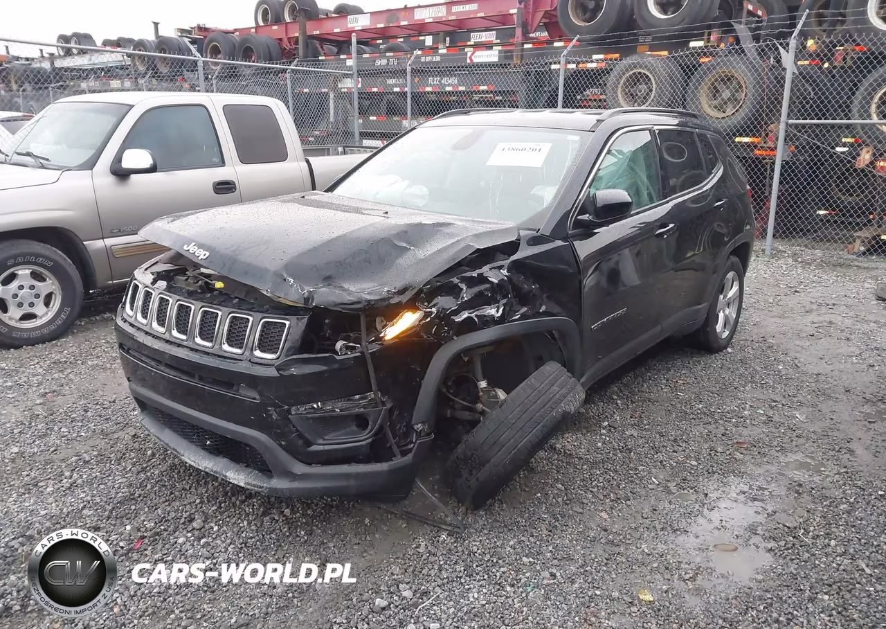 2018 Jeep Compass Latitude 4X4 VIN:3C4NJDBB6JT250081 - 2